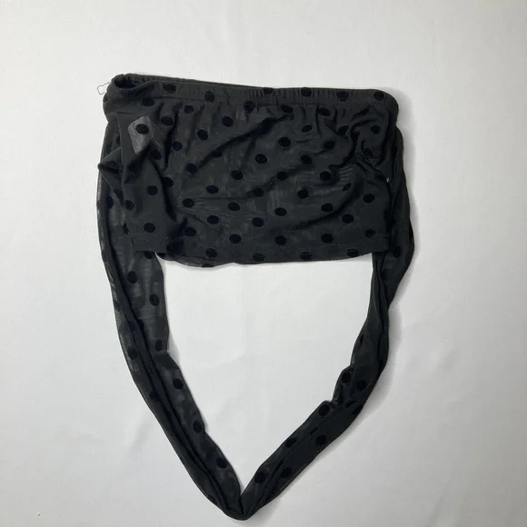 PrettyLittleThing Black Poker Dot Print Cowl Neck Crop Top Size 2 - Picture 4 of 7